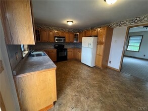 326 Lenox Ave in Oneida, NY - Building Photo - Building Photo