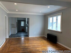 45 Waverly St in Everett, MA - Building Photo