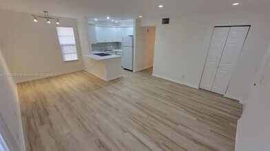 3036 Coral Ridge Dr in Coral Springs, FL - Building Photo - Building Photo