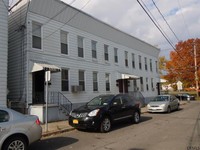 157-163 Lancaster St in Cohoes, NY - Foto de edificio - Building Photo