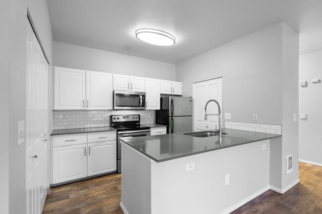 Center Pointe Apartment Homes