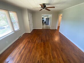 129 Freedom Dr in Clemson, SC - Building Photo - Building Photo