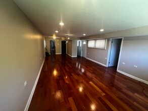 2544 Spruce Rd in Homewood, IL - Building Photo - Building Photo