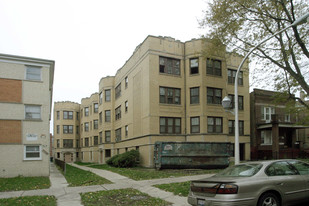 7520-7524 N Winchester Ave Apartments