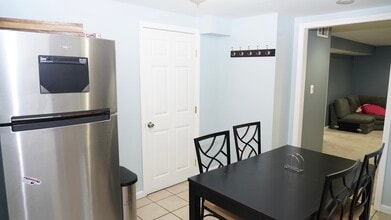 1516 Gridley Ln, Unit LL in Silver Spring, MD - Foto de edificio - Building Photo