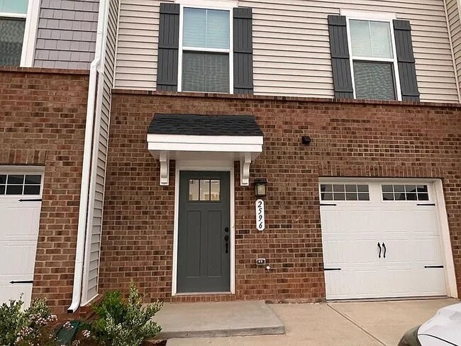 property at 2596 Grantham Place Dr