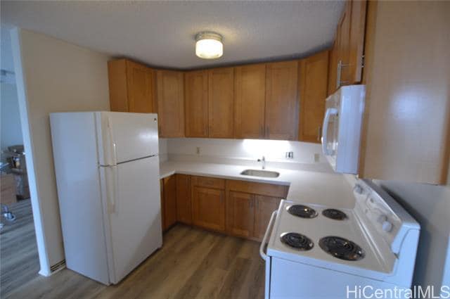 property at 1600 Wilikina Dr