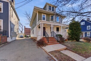 16 Munn St in Montclair, NJ - Building Photo