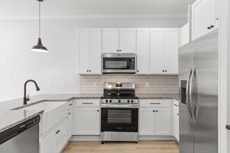 843 Main St in Clinton, MA - Building Photo - Building Photo