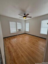 310 Natalen Ave in San Antonio, TX - Building Photo - Building Photo