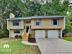 2605 Winding Creek Dr in Lithia Springs, GA - Building Photo