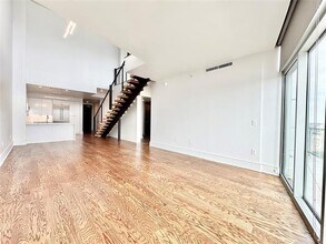 2500 N Houston St in Dallas, TX - Building Photo - Building Photo