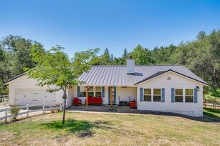 4640 Motto Ln in Shingle Springs, CA - Building Photo