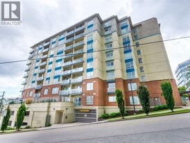 200 Keary St in New Westminster, BC - Building Photo