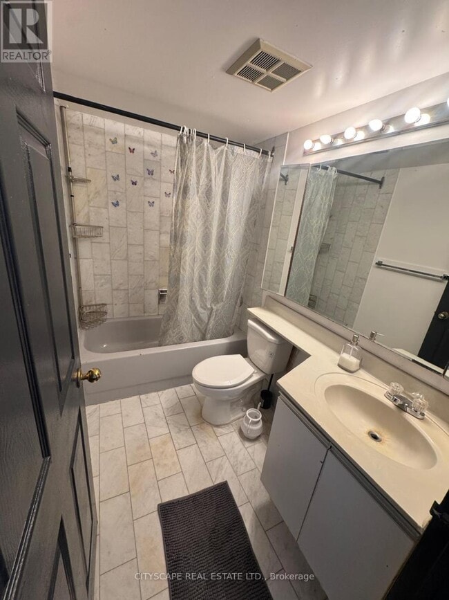 285 Enfield Pl in Mississauga, ON - Building Photo - Building Photo