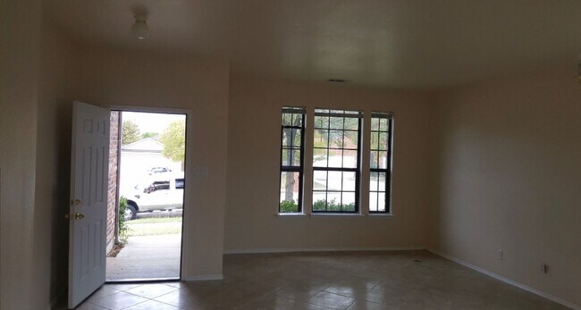2821 Hilcroft Ave in Denton, TX - Building Photo - Building Photo