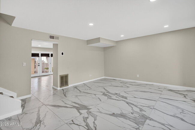 1339 N 44th St in Phoenix, AZ - Building Photo - Building Photo