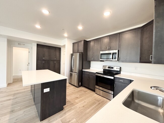 8373 Iris Lumi Ln in Midvale, UT - Building Photo - Building Photo