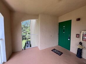 284 Village Blvd in Tequesta, FL - Building Photo - Building Photo