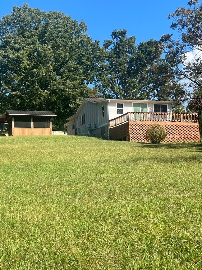 550 Leiderman Rd in Trenton, GA - Building Photo - Building Photo