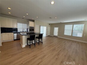 27 Highfield Glen in Irvine, CA - Building Photo - Building Photo