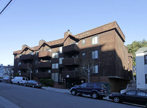 Beacon Hill Apartments in Oakland, CA - Building Photo - Building Photo