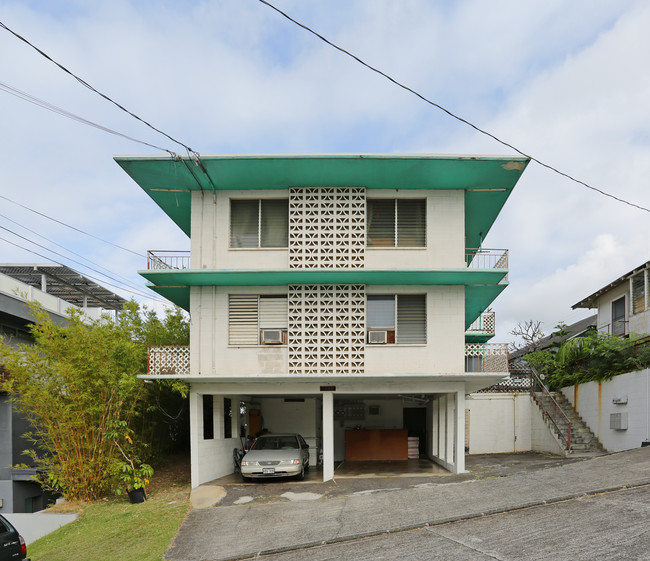 1548 Pele St in Honolulu, HI - Foto de edificio - Building Photo