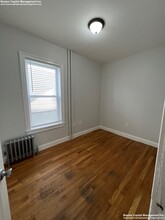 179 Belmont St, Unit 1 in Everett, MA - Building Photo - Building Photo