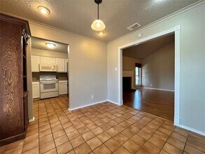 321 Joshua St in Denton, TX - Building Photo - Building Photo