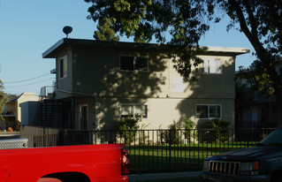 1401 Dubert Ln Apartments