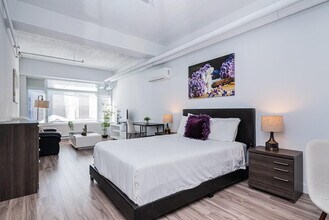 6547 Rue de Saint-Vallier in Montréal, QC - Building Photo - Building Photo