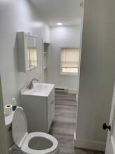 29 Pioneer Rd, Unit A in Shortsville, NY - Foto de edificio - Building Photo