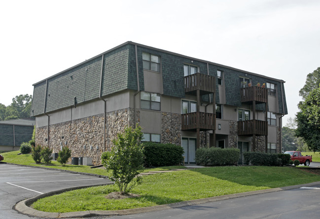 Regency Square Apartments in Clarksville, TN - Foto de edificio - Building Photo