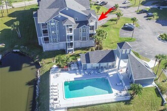 5727 Biscayne Ct, Unit 302 in New Port Richey, FL - Building Photo - Building Photo