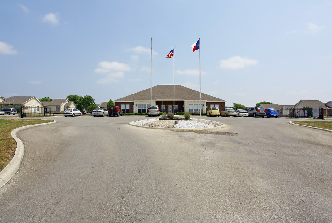 La Vista Retirement Community in San Marcos, TX - Building Photo