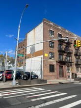 14601 Hillside Ave in Jamaica, NY - Building Photo - Building Photo