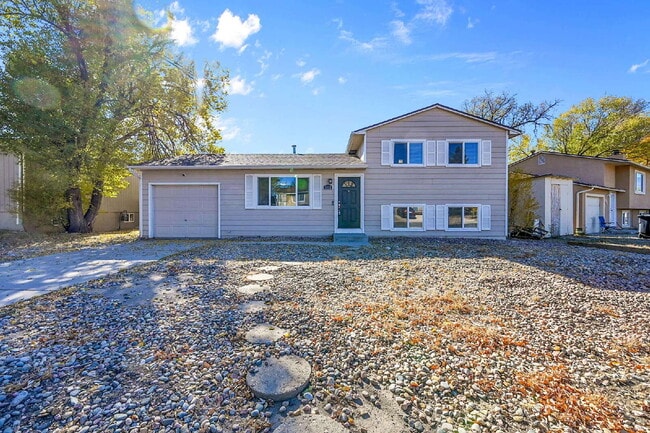 property at 3443 Colony Hills Rd