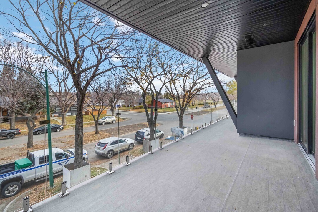 1414 Main St in Saskatoon, SK - Building Photo