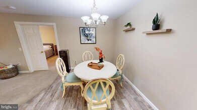 2052 Quaker Way-Unit -7 in Annapolis, MD - Building Photo - Building Photo