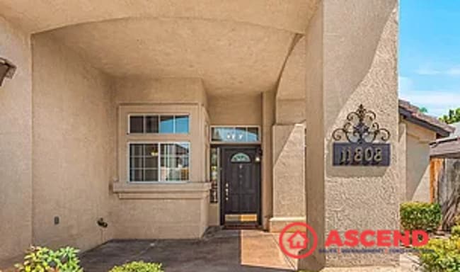 11808 Wethersfield St in Bakersfield, CA - Building Photo - Building Photo