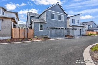 8166 SE Orion Ln in Hillsboro, OR - Building Photo - Building Photo