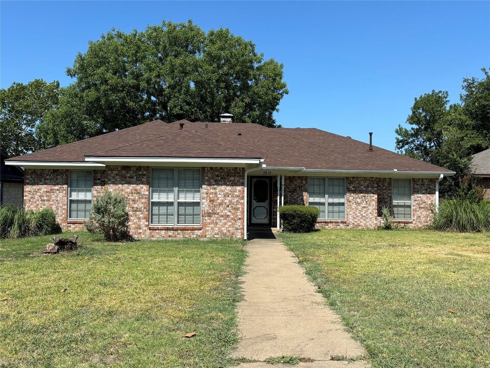 2614 Bennett Ave in Sherman, TX - Building Photo