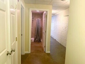 70 Frankfort St, Unit B in Boston, MA - Building Photo - Building Photo