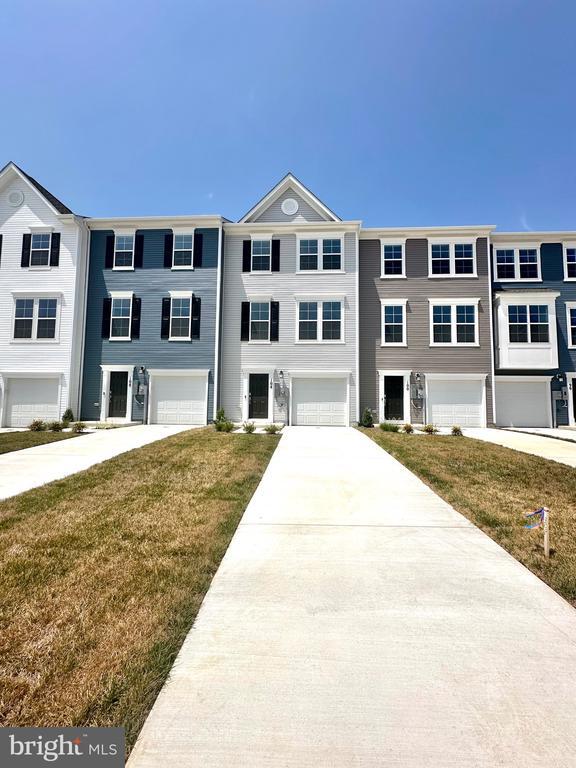 property at 104 Cooperage Rd