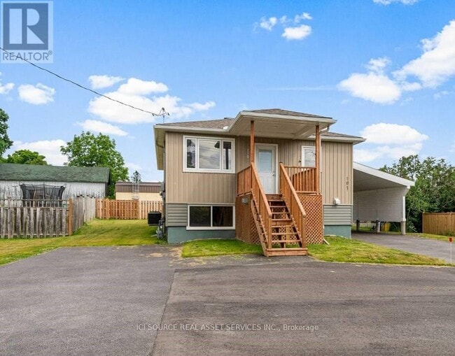 property at 101 Main St E