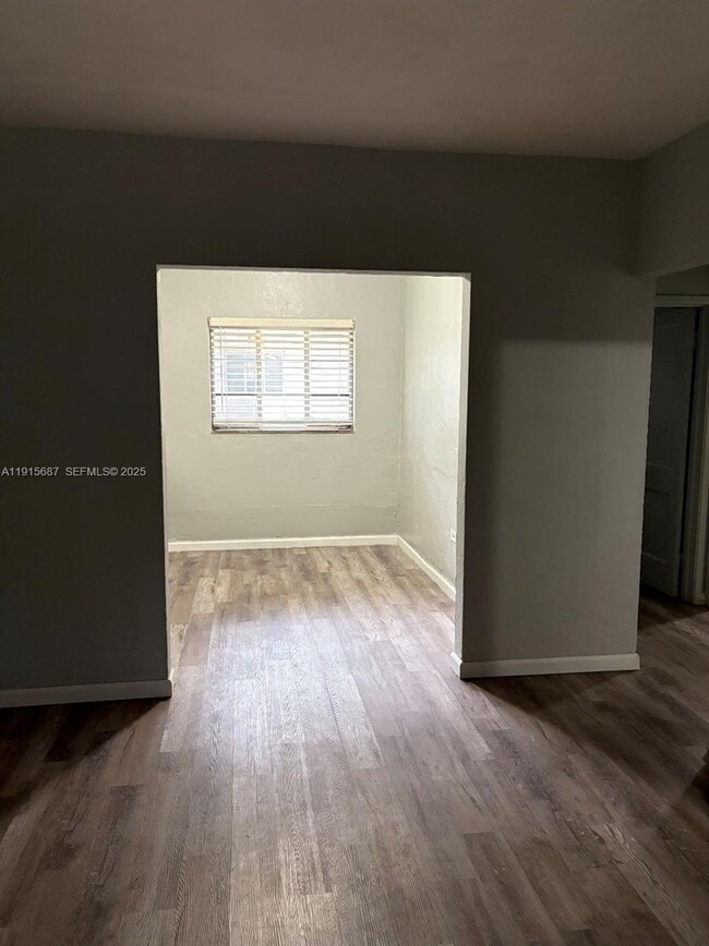 970 SW 7th St in Miami, FL - Building Photo - Building Photo