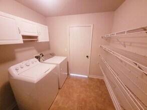 250 Whitestone Dr NE in Huntsville, AL - Building Photo - Building Photo