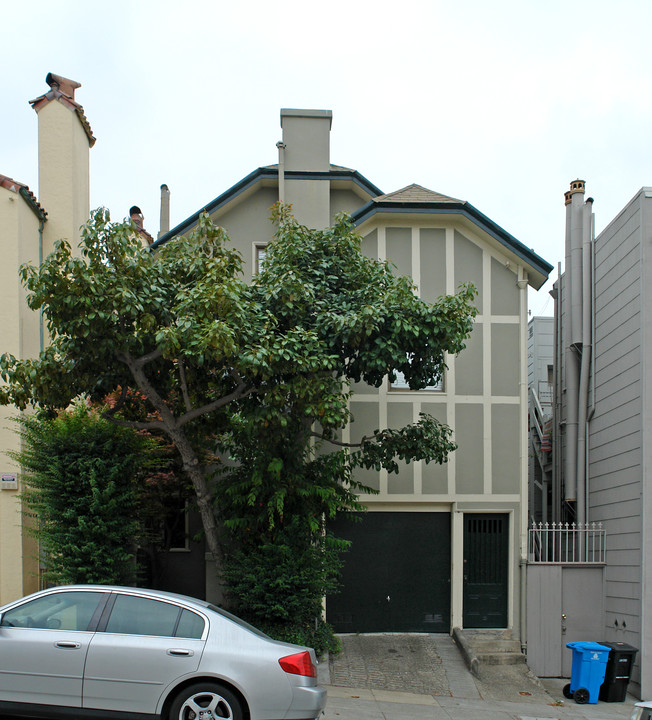 3037 Pierce St in San Francisco, CA - Building Photo