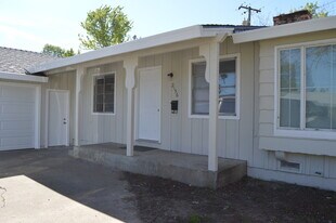2156 57th Ave in Sacramento, CA - Building Photo