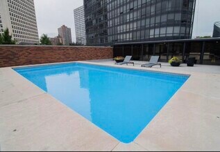 5415 N Sheridan Rd in Chicago, IL - Foto de edificio - Building Photo